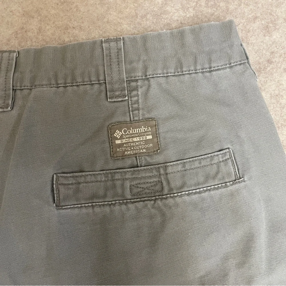 Columbia men’s light